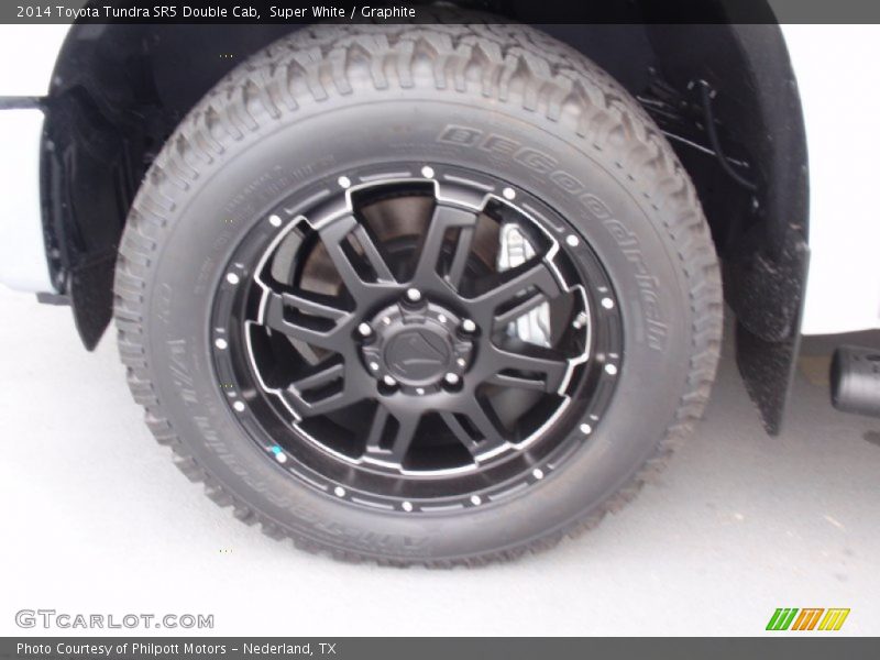 Super White / Graphite 2014 Toyota Tundra SR5 Double Cab