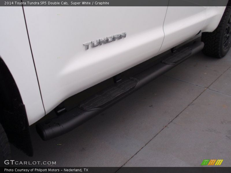 Super White / Graphite 2014 Toyota Tundra SR5 Double Cab