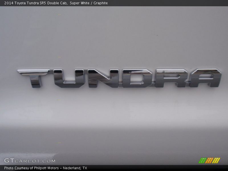 Super White / Graphite 2014 Toyota Tundra SR5 Double Cab