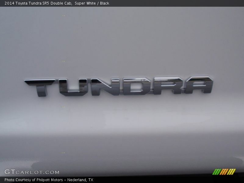 Super White / Black 2014 Toyota Tundra SR5 Double Cab