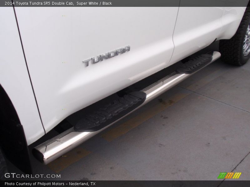 Super White / Black 2014 Toyota Tundra SR5 Double Cab