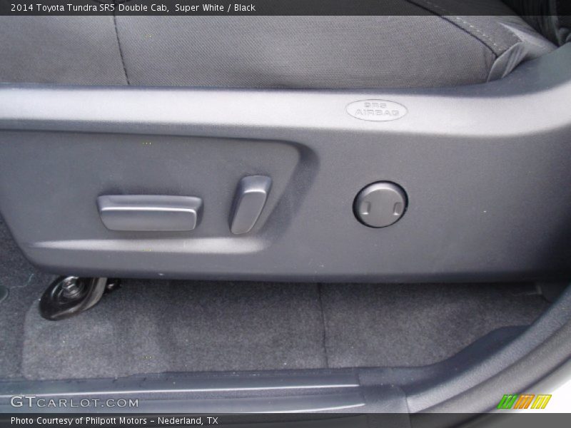 Super White / Black 2014 Toyota Tundra SR5 Double Cab