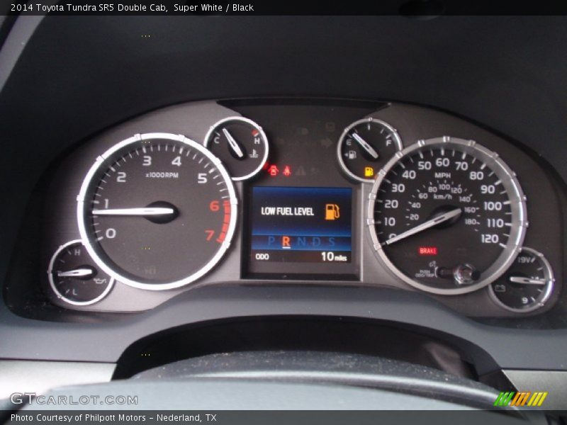 Super White / Black 2014 Toyota Tundra SR5 Double Cab