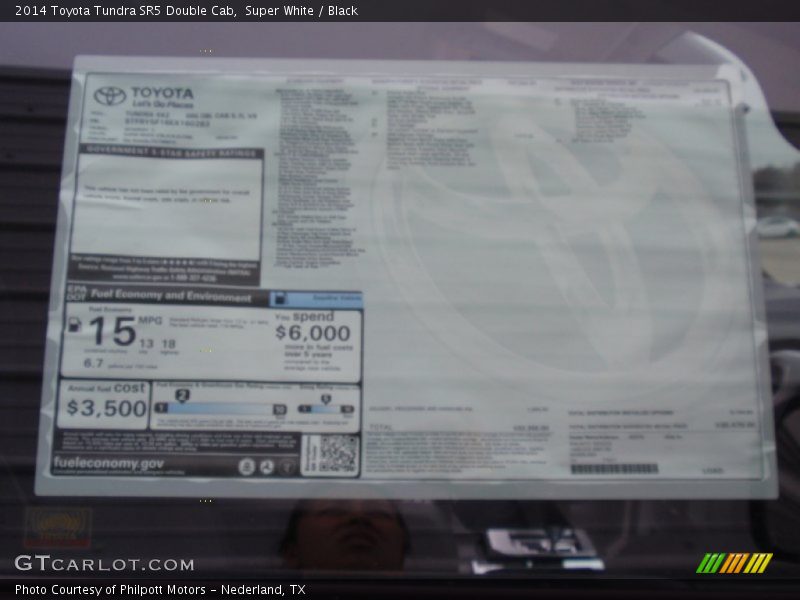 Super White / Black 2014 Toyota Tundra SR5 Double Cab