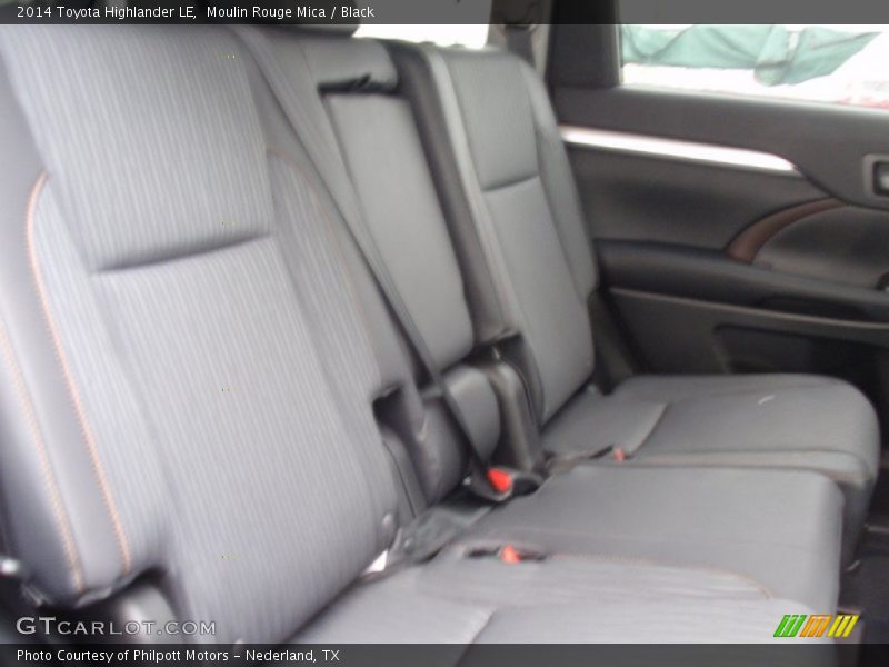 Moulin Rouge Mica / Black 2014 Toyota Highlander LE