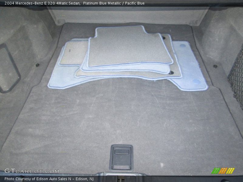 Platinum Blue Metallic / Pacific Blue 2004 Mercedes-Benz E 320 4Matic Sedan