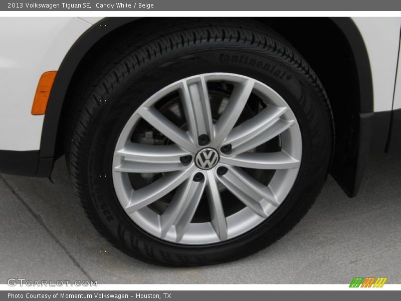 Candy White / Beige 2013 Volkswagen Tiguan SE