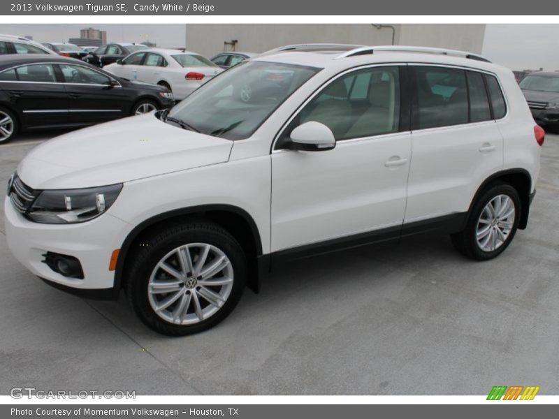 Candy White / Beige 2013 Volkswagen Tiguan SE