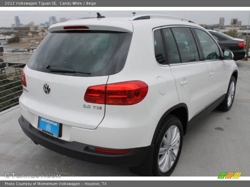 Candy White / Beige 2013 Volkswagen Tiguan SE