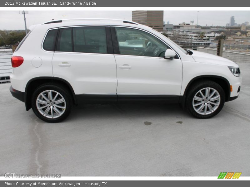 Candy White / Beige 2013 Volkswagen Tiguan SE