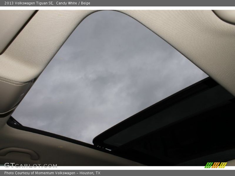 Candy White / Beige 2013 Volkswagen Tiguan SE