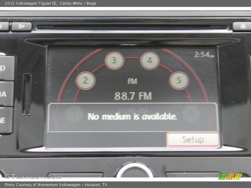 Candy White / Beige 2013 Volkswagen Tiguan SE
