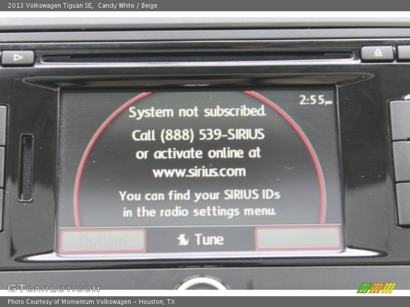 Candy White / Beige 2013 Volkswagen Tiguan SE