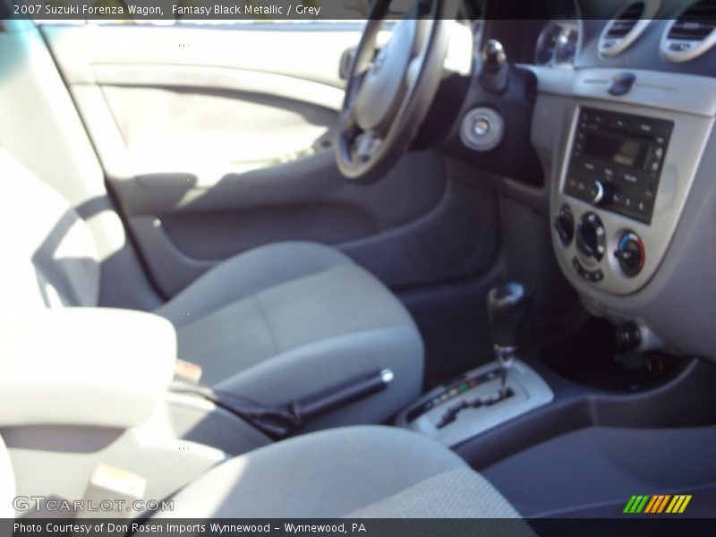 Fantasy Black Metallic / Grey 2007 Suzuki Forenza Wagon