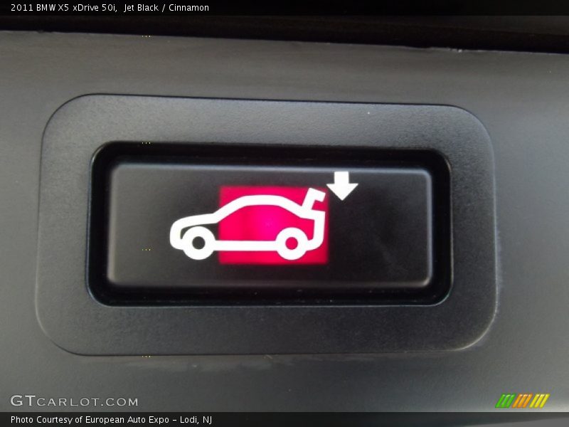 Jet Black / Cinnamon 2011 BMW X5 xDrive 50i