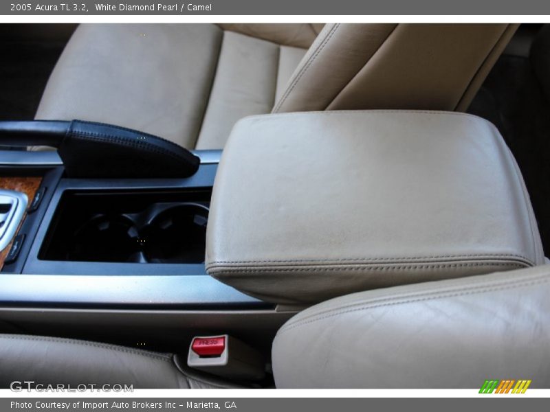 White Diamond Pearl / Camel 2005 Acura TL 3.2