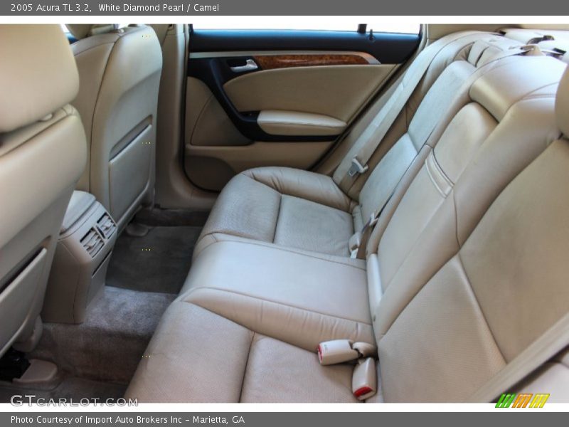White Diamond Pearl / Camel 2005 Acura TL 3.2
