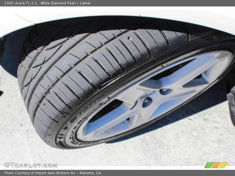 White Diamond Pearl / Camel 2005 Acura TL 3.2