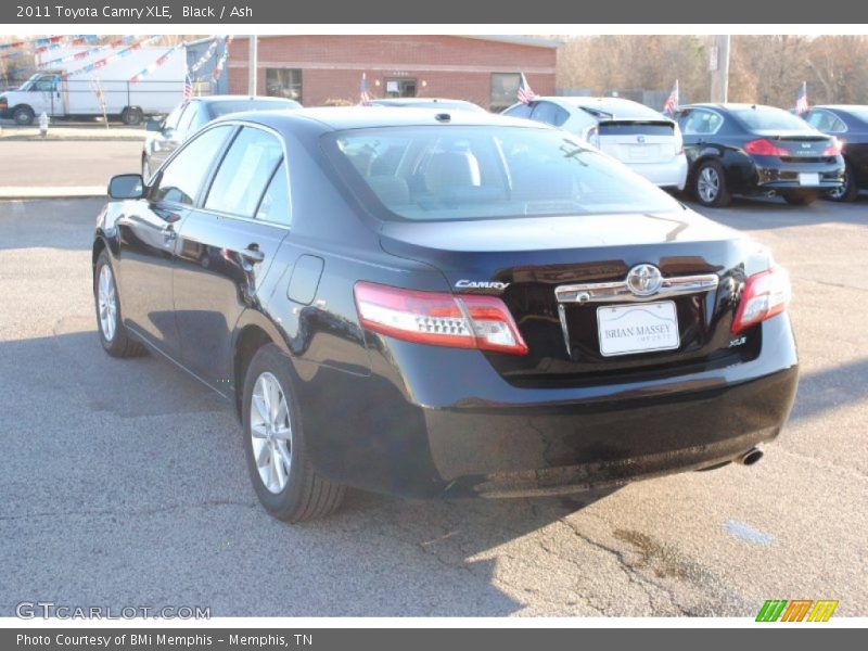Black / Ash 2011 Toyota Camry XLE