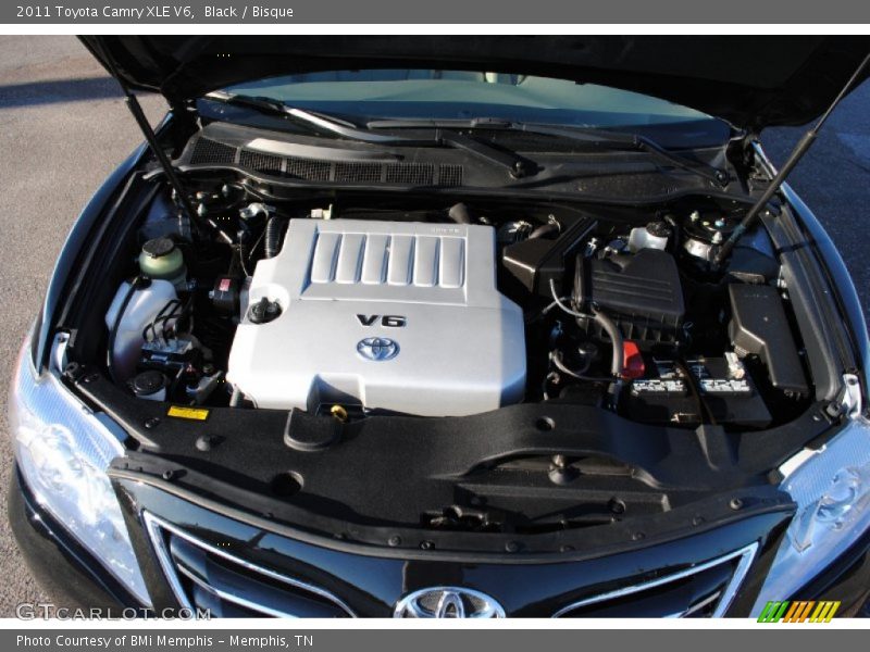 Black / Bisque 2011 Toyota Camry XLE V6
