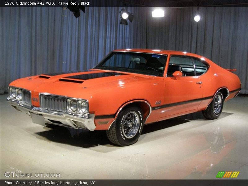 Rallye Red / Black 1970 Oldsmobile 442 W30