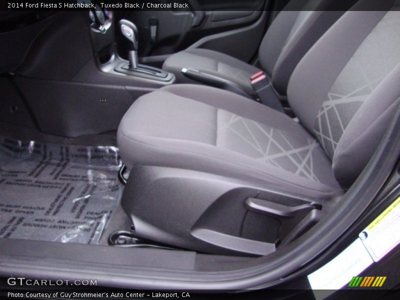 Tuxedo Black / Charcoal Black 2014 Ford Fiesta S Hatchback