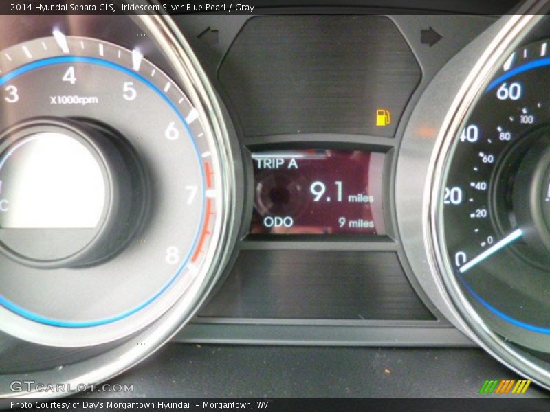 Iridescent Silver Blue Pearl / Gray 2014 Hyundai Sonata GLS