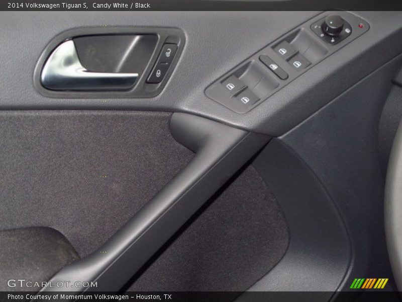 Candy White / Black 2014 Volkswagen Tiguan S