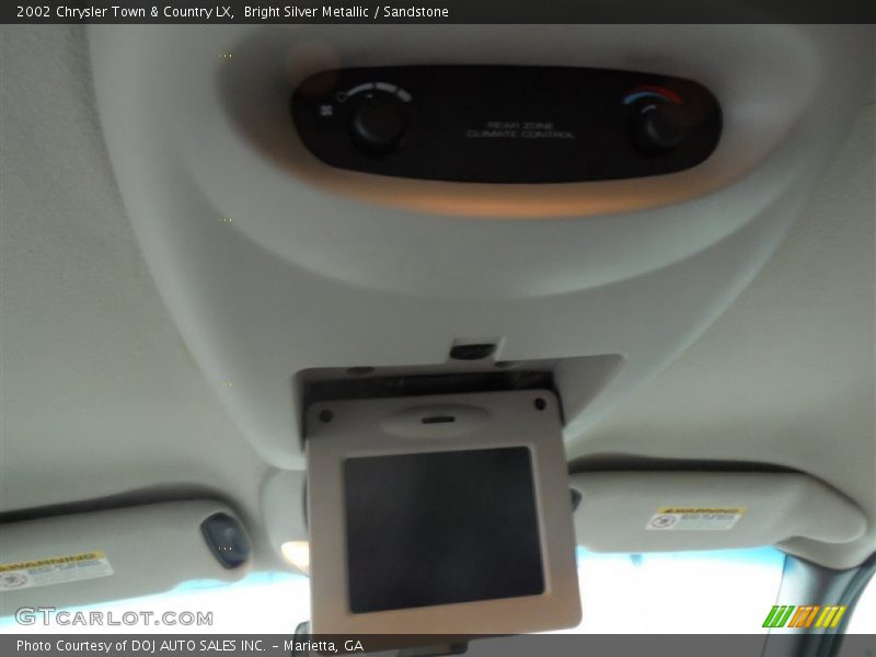 Bright Silver Metallic / Sandstone 2002 Chrysler Town & Country LX