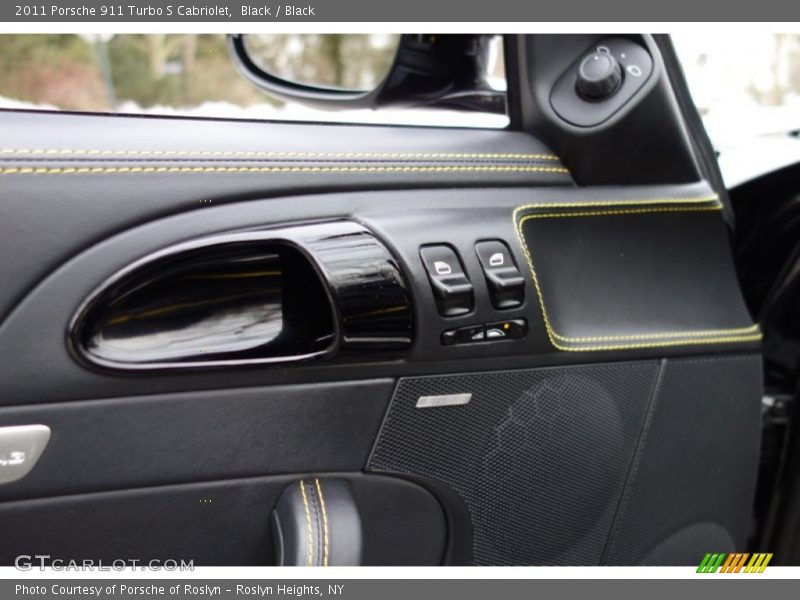 Controls of 2011 911 Turbo S Cabriolet