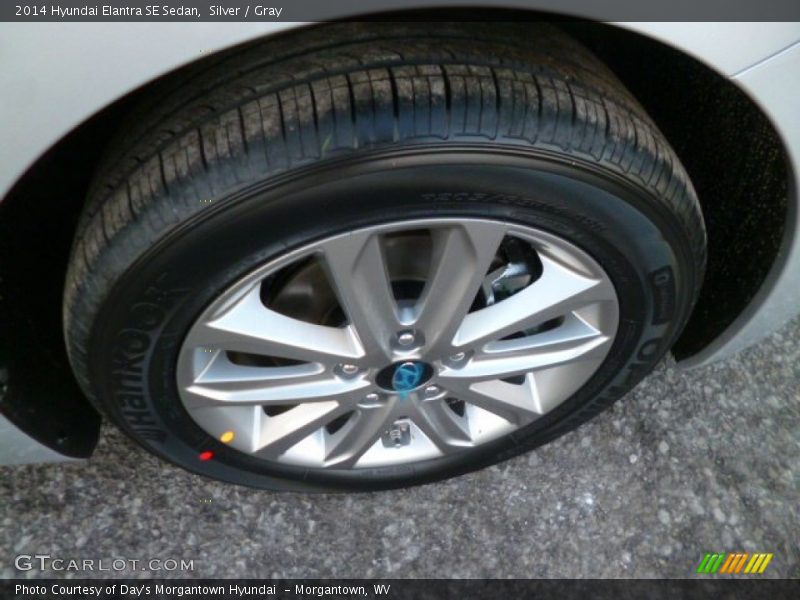 Silver / Gray 2014 Hyundai Elantra SE Sedan