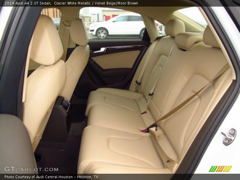 Rear Seat of 2014 A4 2.0T Sedan