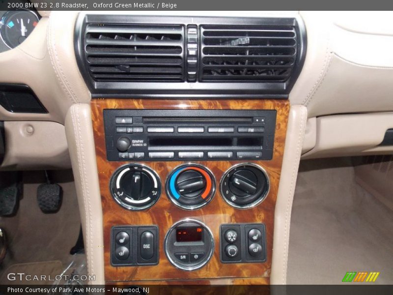 Controls of 2000 Z3 2.8 Roadster