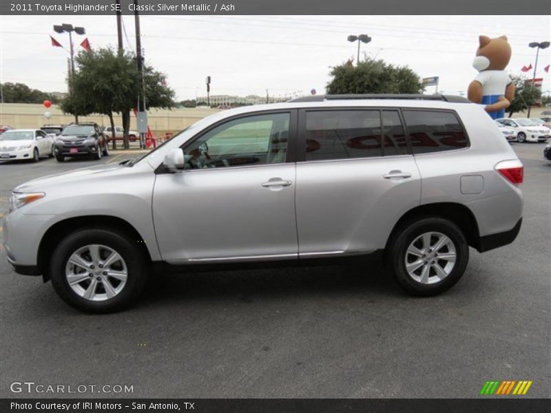 Classic Silver Metallic / Ash 2011 Toyota Highlander SE