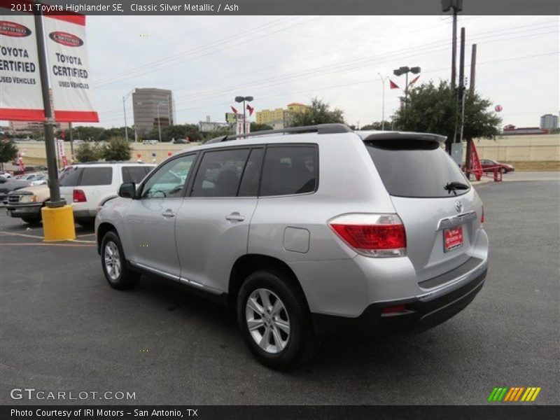 Classic Silver Metallic / Ash 2011 Toyota Highlander SE