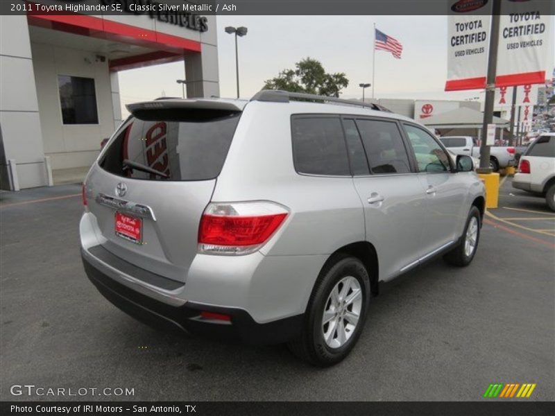 Classic Silver Metallic / Ash 2011 Toyota Highlander SE