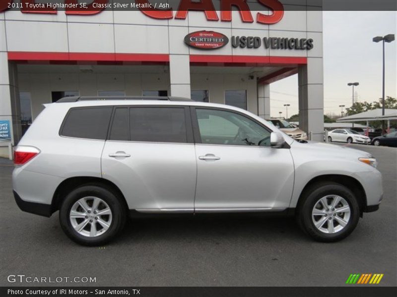 Classic Silver Metallic / Ash 2011 Toyota Highlander SE