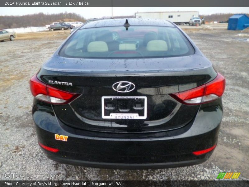 Black / Beige 2014 Hyundai Elantra SE Sedan