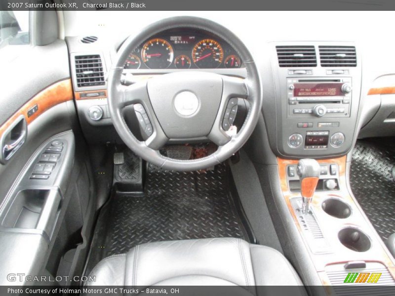 Charcoal Black / Black 2007 Saturn Outlook XR