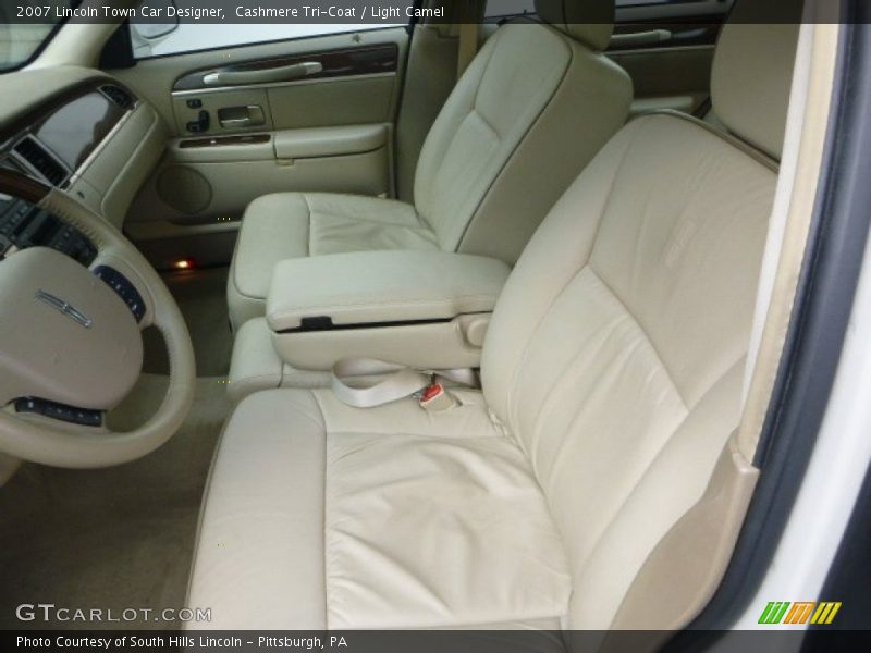 Cashmere Tri-Coat / Light Camel 2007 Lincoln Town Car Designer