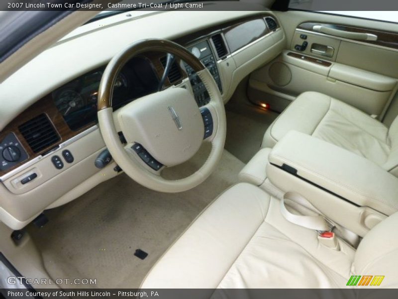 Cashmere Tri-Coat / Light Camel 2007 Lincoln Town Car Designer