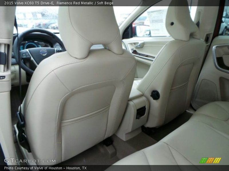 Flamenco Red Metallic / Soft Beige 2015 Volvo XC60 T5 Drive-E