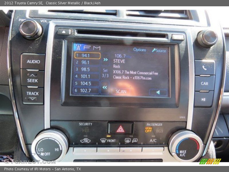Classic Silver Metallic / Black/Ash 2012 Toyota Camry SE