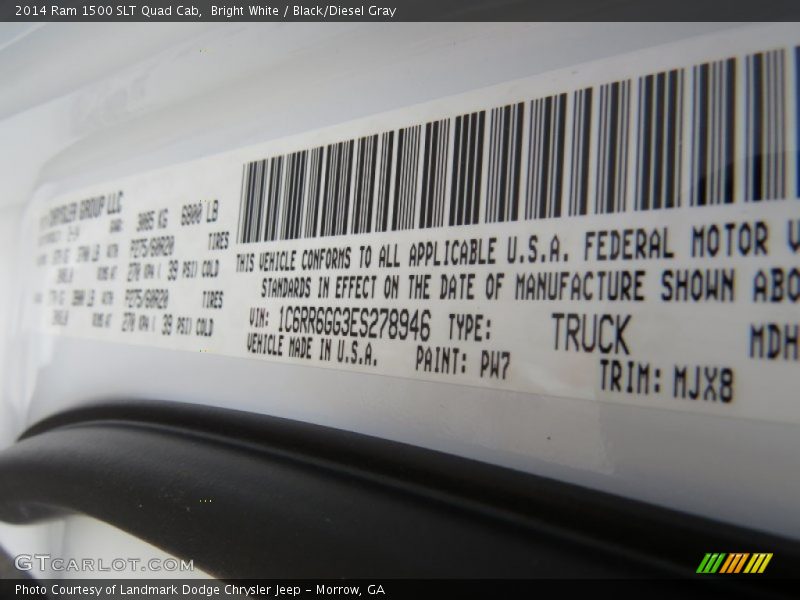 Bright White / Black/Diesel Gray 2014 Ram 1500 SLT Quad Cab