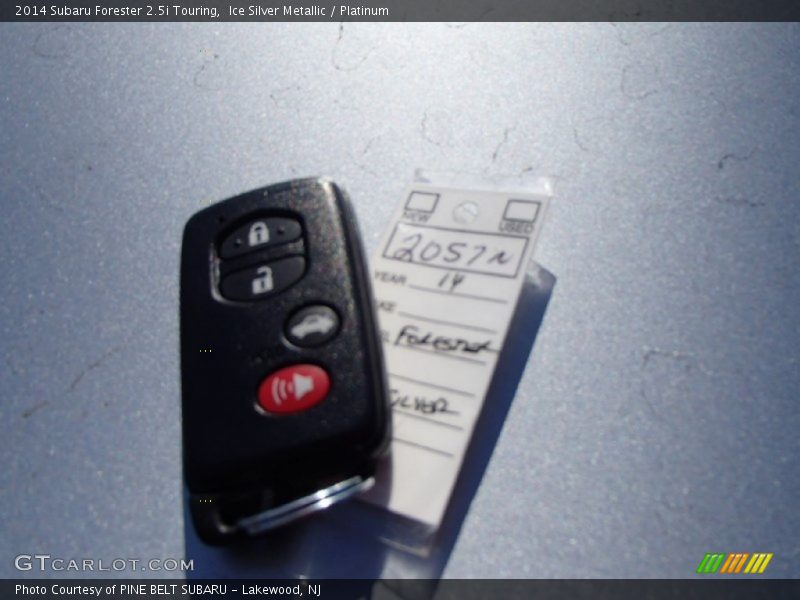 Ice Silver Metallic / Platinum 2014 Subaru Forester 2.5i Touring