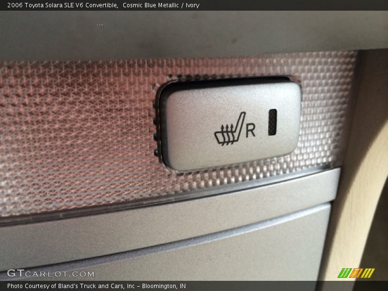 Cosmic Blue Metallic / Ivory 2006 Toyota Solara SLE V6 Convertible