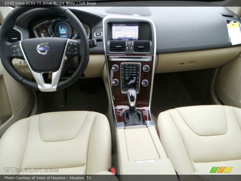 Ice White / Soft Beige 2015 Volvo XC60 T5 Drive-E