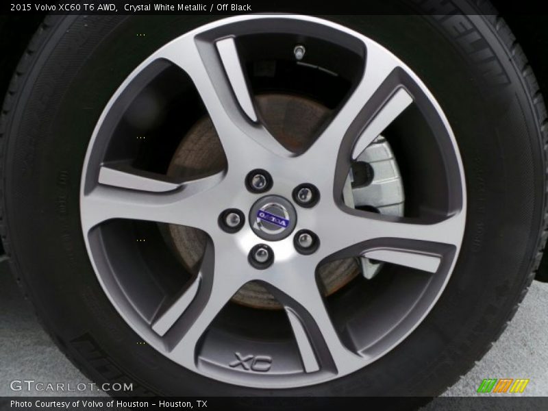 Crystal White Metallic / Off Black 2015 Volvo XC60 T6 AWD