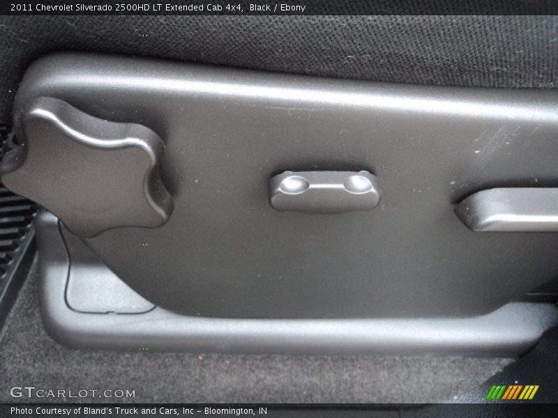Black / Ebony 2011 Chevrolet Silverado 2500HD LT Extended Cab 4x4