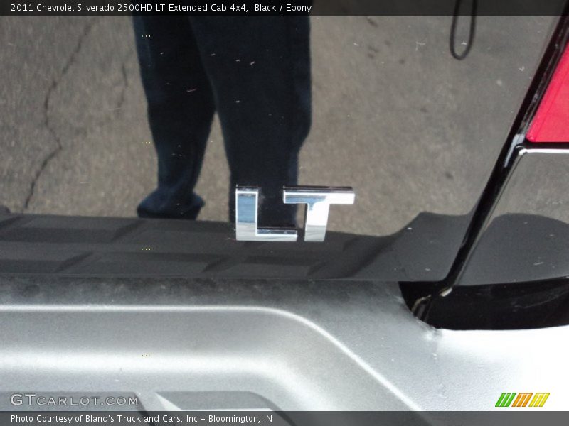 Black / Ebony 2011 Chevrolet Silverado 2500HD LT Extended Cab 4x4